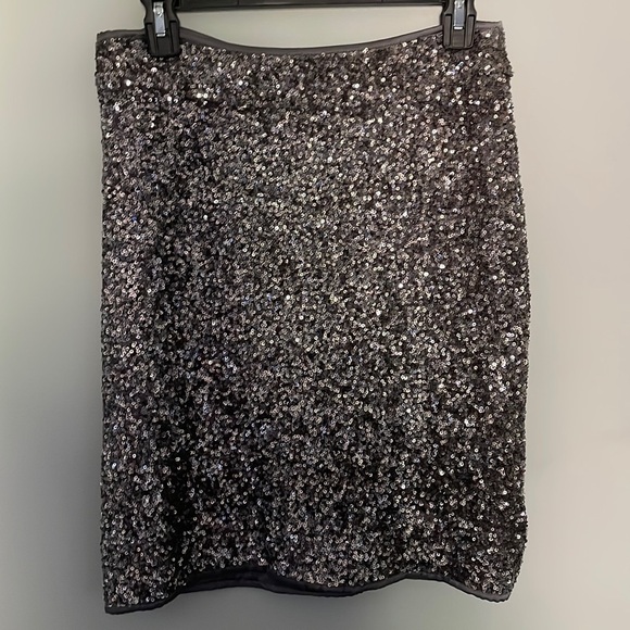 BOSTON PROPER gray sequin skirt, size 4 - Picture 1 of 8